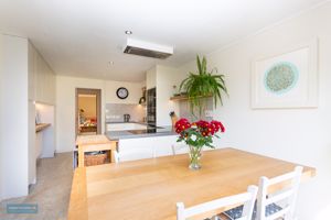 Kitchen/Diner- click for photo gallery